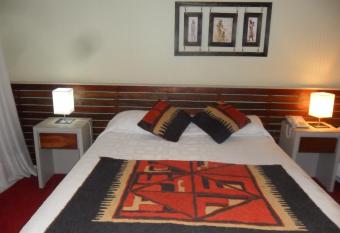 Gran Hotel Tourbillon & Lodge has rooms with a private hot tub