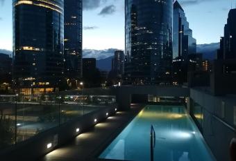 Hotel Los Espa  oles Plus allows 18 year olds to book a room