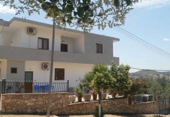 Apartment Na  o Ksamil has Balcony rooms