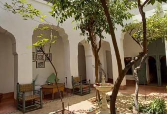 Dar El Kharaz allows 18 year olds to book a room