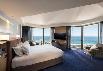 Sofitel Gold Coast Broadbeach has Balcony rooms
