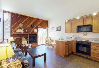 Regency Way Retreat has Balcony rooms