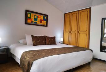 Hotel Confort Bogota allows 18 year olds to book a room
