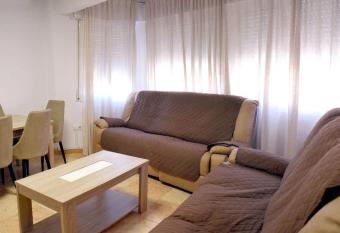 Apartamentos Atlas Terrassa II allows 18 year olds to book a room