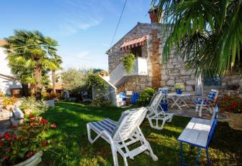 Appartment Daniela Funtana has Balcony rooms