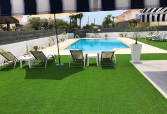 Kypkeys Apartments allows 18 year olds to book a room