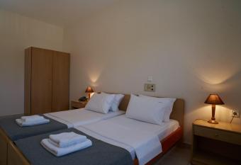 Veronica Hotel has Balcony rooms