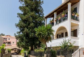 joseph apartment has Balcony rooms