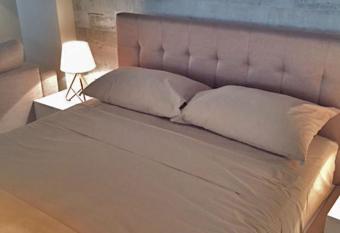 Mi lugar en Merida allows 18 year olds to book a room