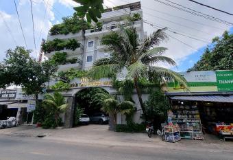 Ngoi Sao Phuong Nam Hotel has Balcony rooms