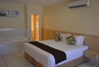 Best Western Chaffey Motor Inn allows 18 year olds to book a room