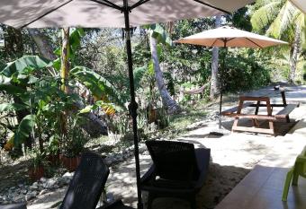 Casa Taupe allows 18 year olds to book a room