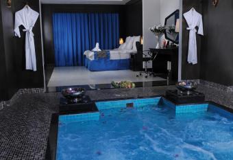 Nordic Palace and spa has rooms with a private hot tub