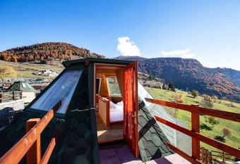 DalaiLama Village has Balcony rooms