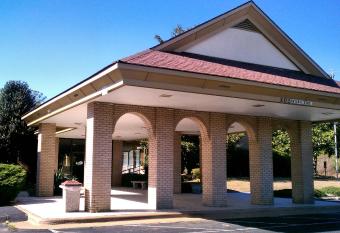 Days Inn & Conf Center by Wyndham Southern Pines Pinehurst has Smoking rooms