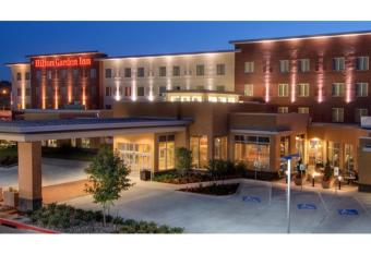 Hilton Garden Inn Fort Worth Medical Center has Balcony rooms