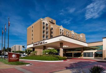 DoubleTree by Hilton Whittier Los Angeles has Balcony rooms