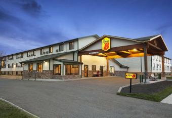 Super 8 by Wyndham Bozeman allows 18 year olds to book a room