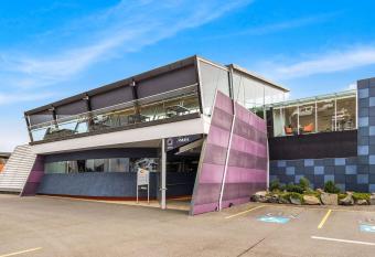 Foreshore Hotel has Balcony rooms