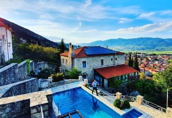 Kyriaki Guesthouse & Suites allows 18 year olds to book a room