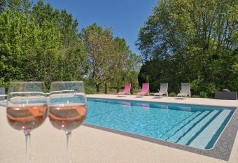 Chambre d h  tes allows 18 year olds to book a room