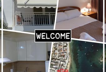 White Apartment 70m from the sea has Balcony rooms