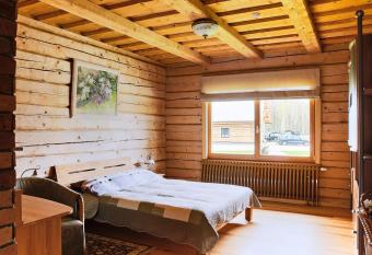 Amoli  i allows 18 year olds to book a room