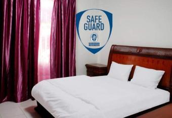 Paradise Inn Hotel (Tabasum Group) has Balcony rooms