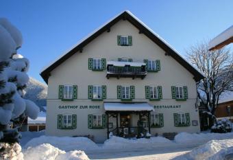 Hotel-Gasthof Rose allows 18 year olds to book a room