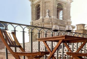 Apartamento con vistas en centro hist  rico has Balcony rooms