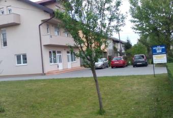 Kuc kuc apartmani has Balcony rooms