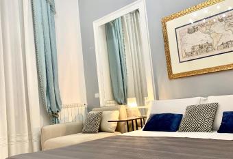 Casa del corso has Balcony rooms