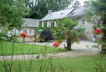 Le Relais de Porz Morvan has Balcony rooms