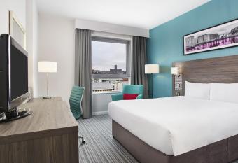 Leonardo Hotel Liverpool - formerly Jurys Inn allows 18 year olds to book a room