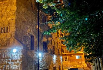 Vila Sabarel has Balcony rooms