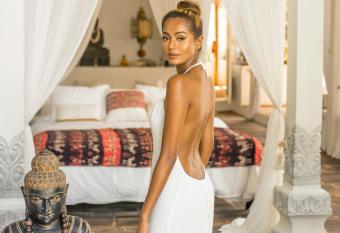 The Seseh House has rooms with a private hot tub