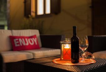 Apartman Madlen has Balcony rooms