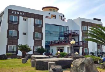 Bomulsum has Balcony rooms