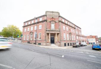George Hotel, Burslem, Stoke-on-Trent allows 18 year olds to book a room