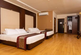 Herdmanston Lodge Hotel has Balcony rooms