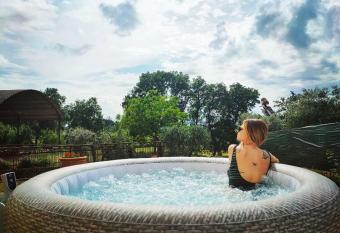 Gli Ulivi has Balcony rooms