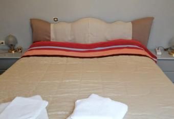 Cosmo luxury rooms allows 18 year olds to book a room