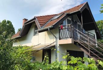 Liget apartman has Balcony rooms