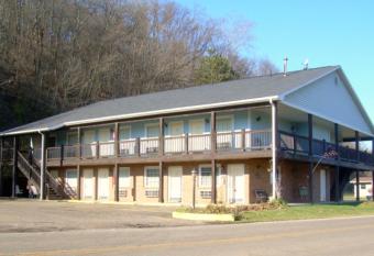 Roscoe Motor Inn Coshocton has Smoking rooms
