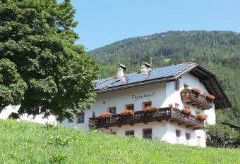 Gruppenhaus Thalackerhof has Balcony rooms