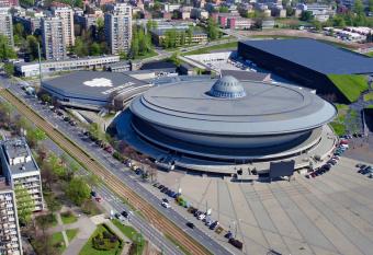 Hotel Diament Spodek allows 18 year olds to book a room