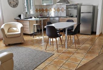 Les Portes d Autan allows 18 year olds to book a room