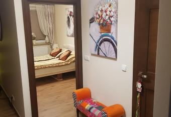 Przytulny Zak  tek allows 18 year olds to book a room