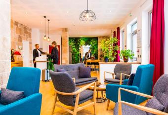 Le Green des Impressionnistes allows 18 year olds to book a room