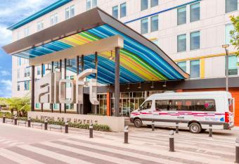 Aloft Bogot   Airport allows 18 year olds to book a room